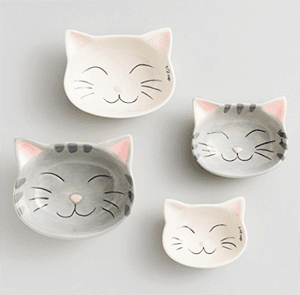 catmeasuringcups