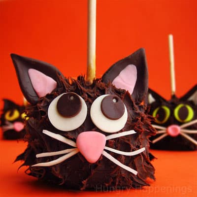 Black-Cat-Caramel-Apples,-Halloween-recipe-