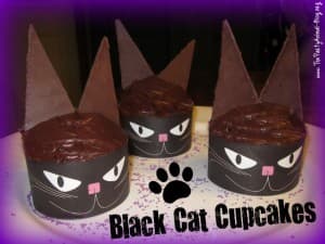 Black-Cat-Cupcakes-Roundabouts-300x225