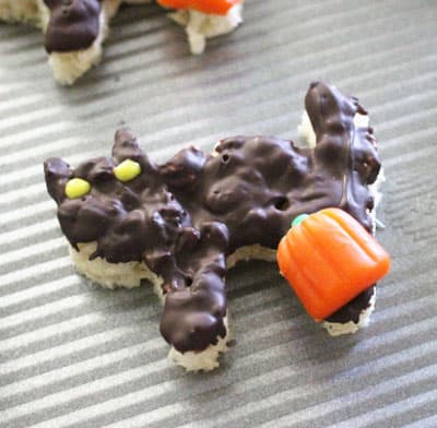 Dark-Choclate-Black-Cat-Krispies-Pinterest-Promo-Updated