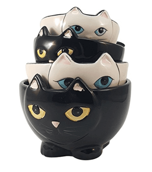 catmeasuringcups