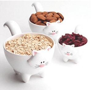 catmeasuringcups