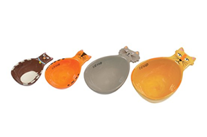 cat measuring cups spoons