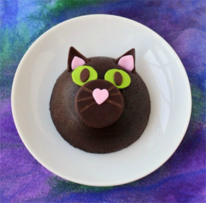 halloween cat cake