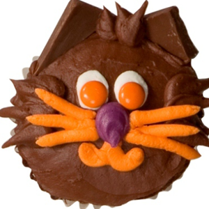 halloween black cat cupcakes