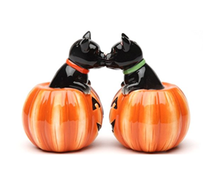 cat salt pepper shakers