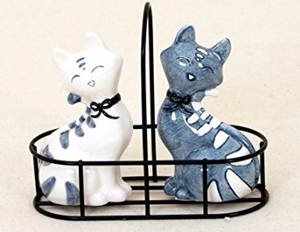 cat salt pepper shakers