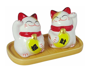 cat salt pepper shakers
