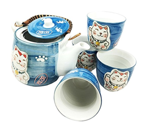 Lucky Japanese Cat Teapot, Cute Ceramic 22 Oz Tea Pot with Infuser, Cats in  the Kitchen Oriental Kitchenware, 6 Inches