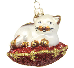 Glass Cat Ornaments That Will Look Purrfect On Your Christmas Tree 