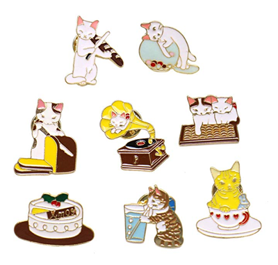 Set of 8 pin back buttons badges pins featuring cute Kittens! Cats! Kitties! Kittens!