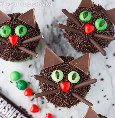 halloween cat cupcakes