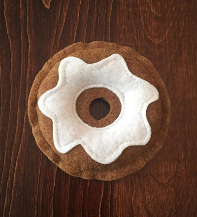 thanksgiving cat toys caves beds