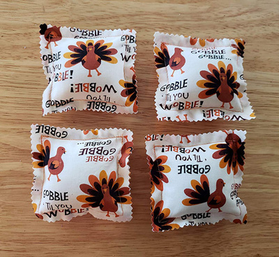 thanksgiving cat toys caves beds