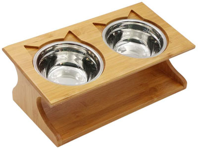 Raised And Elevated Food And Water Bowls For Cats