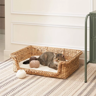 Rattan And Wicker Beds, Cat Trees, Scratching, Posts, And Caves