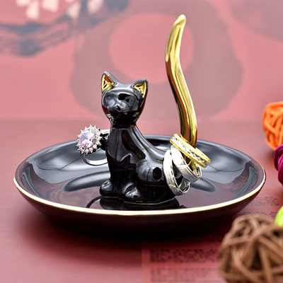 Cat tail ring on sale holder