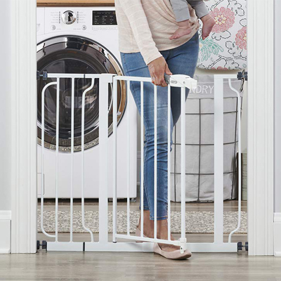 baby gate for cats with cerebellar hypoplasia