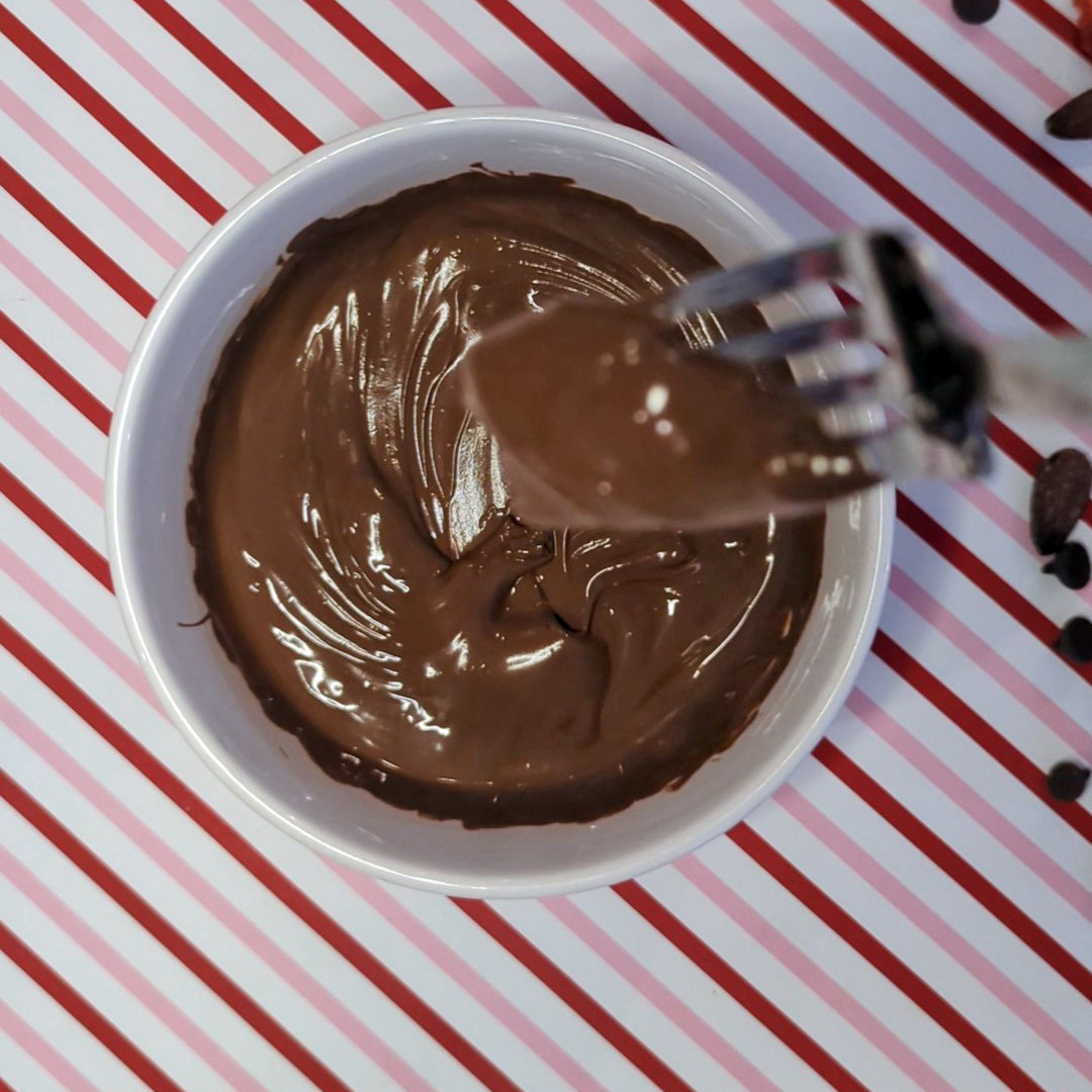 Super Simple Recipe For Cookie Cutter Chocolate Cats